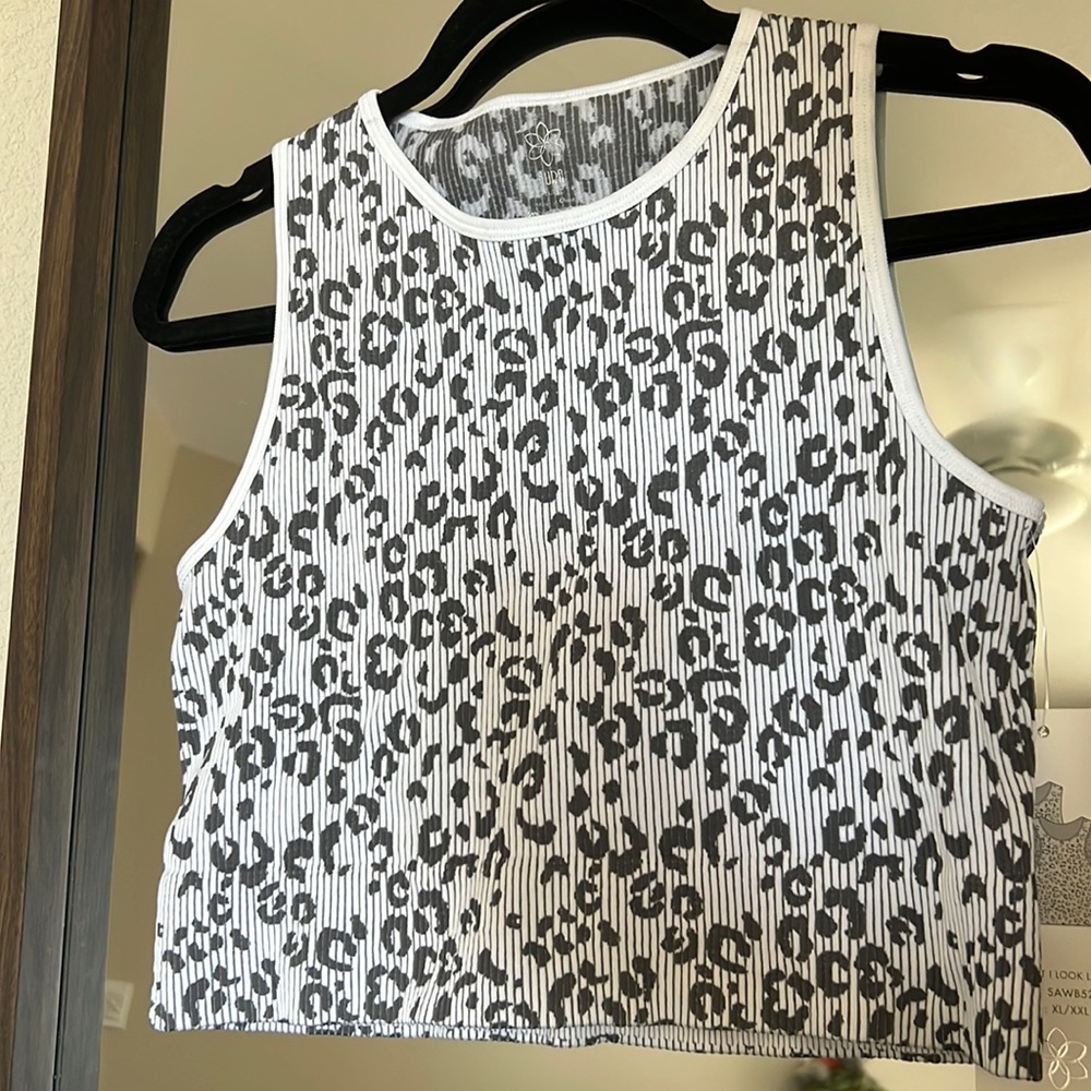 Aura seamless crop top